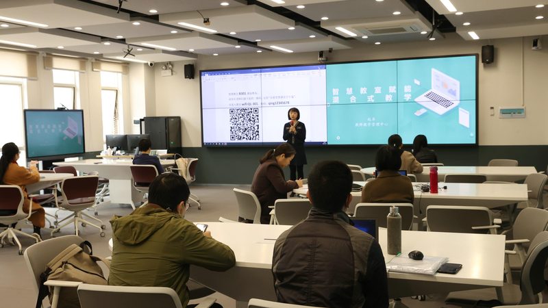 教学质量则体现在课程设置、教学方法等方面。优质的课程体系应具备以下特点：